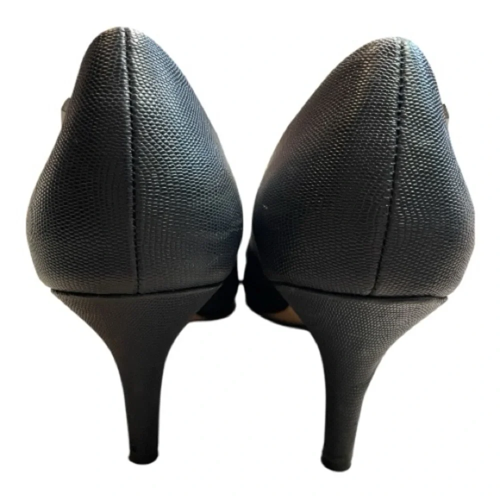 Calvin Klein Gayle Pointed-Toe Pump